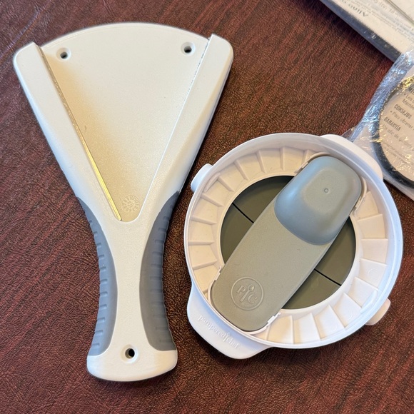 Pampered Chef Lot Of 6 Essential Kitchen Items - Picture 2 of 11